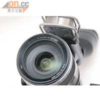 18-200mm鏡頭雖然得F3.5-F6.3光圈，但支援OSS光學防震，Zoom幾遠都唔怕手震。