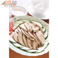 滷水鵝肝$78/例牌<br>每斤賣$208的鵝肝油潤甘香，是店子最好賣的菜式之一，每天鮮製，售完即止，要吃最好預訂。