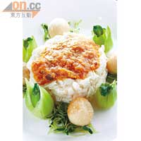 芙蓉蟹粉白鴿蛋$248<br>白鴿蛋以椒鹽做法炮製，配搭清新鮮甜的蛋白炒蟹肉帶子，口感層次分明，當然別忘了主角黃油蟹粉，撈勻同吃才最滋味。