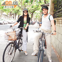 這對由瑞士來上海工作的夫婦，一有時間便踩單車四處漫遊。