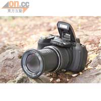Fujinon 30倍光學變焦，企喺沙灘都可以影到浮台大特寫。$3,580
