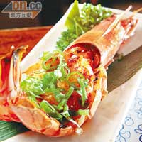 燒8吋虎蝦$48<br>8吋生猛虎蝦，以蒜蓉牛油燒香，口感爽滑，蝦肉鮮爽惹味。