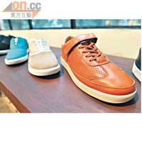 01年發表的越南品牌Clae便鞋，售價約HK$1,020。