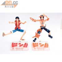兩款《One Piece》Figure均有「初回限定」的印字底座，之前SHF幪面超人都無o架！