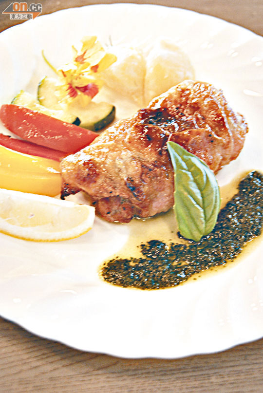 香草焗雞肉，香口又美味。¥2,000（約HK$184）