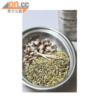 像檳榔一樣的堅果和大茴香種子，是令口氣清新的飯後果。