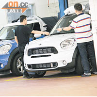MINI型號中最巨型的MINI Countryman，已有兩輛抵港，現正密鑼緊鼓測試中。