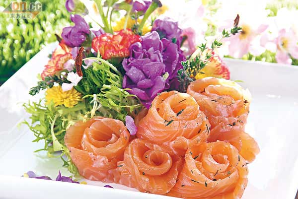走入東涌嘗花饌健康行大運