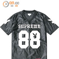 Supreme × Playboy型爆街頭