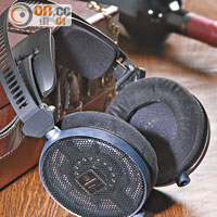 發燒啱聽　Audio-Technica ATH-R70x