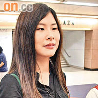 陳小姐（大專生）「偷拍避無可避，除咗立法懲罰，政府可以考慮管制偷拍儀器嘅買賣。」