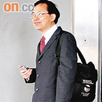中大腦科教授潘偉生以專家證人身份作供。