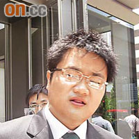 被告蕭卓明