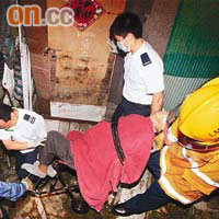 懷疑中暑昏迷男子由救護員抬出送院，其後證實不治。