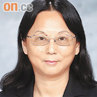 劉賴筱韞現年已五十八歲，升職做多年零又要退休。