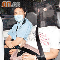被告凌偉明涉用刀殺死女鄰居，被控謀殺罪。