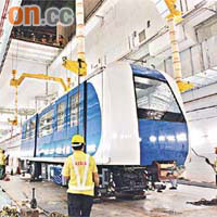 機管局增購無人駕駛列車,接駁機場客運大樓和年底落成的海天客運碼頭。