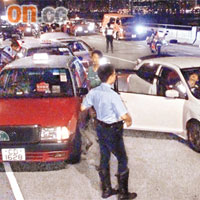 反非法賽車釀成車禍，監警會主動跟進事件。	資料圖片