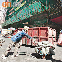 建造業工人出現老化，建造商會正謀求對策吸引新人入行。資料圖片