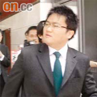 被告蕭卓明被判囚五年半。