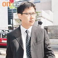林兆鑫的兒子到庭聽取父親判刑。