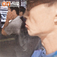 被告陳利發（右）被法官指為極度危險人物，判以終身監禁。	資料圖片