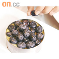 藍莓含有抗氧化成分黃酮醇，能刺激腦部供血量。