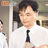 莊小濤稱檢查女嬰時並無異樣。