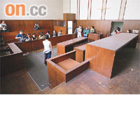 前粉嶺裁判法院定期出租予電影公司取景，法庭是最熱門取景項目之一。