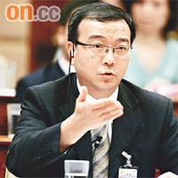 趙偉佳將於下周起放長假，其副處長職位由陳國基接替。