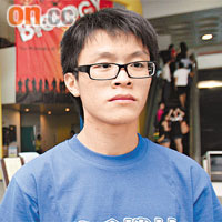 楊同學（二年級生）<br>「貸款利息高，借錢讀大學，就注定大半世都要不斷還債，學生有苦自己知。」
