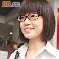 楊同學（一年級生）<br>「貸款水平唔應調高咁多，學生應該為自己生活負責，做兼職幫補，唔好愈借愈多錢。」