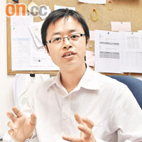 觀塘區議員洪錦鉉曾接獲不少公屋車主投訴領匯。