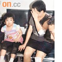 護女婦人手腳擦傷，母女送院敷治。