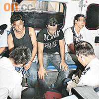 警員拘捕涉打架南亞裔男子。
