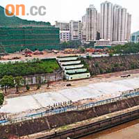 黃竹坑這幅土地被指面積太小，不具吸引力。