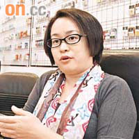 香港煙草業聯會行政秘書章健華表示，現時極需要當局就煙草廣告發出清晰指引，供業界依循。