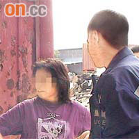 前妻<br>醋婦對警員的查問答非所問。