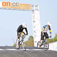 本港BMX單車隊為奪金牌昨日仍在操練。