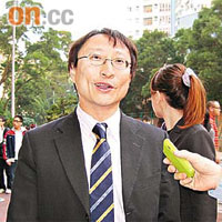 曾浩輝尋日去樹仁大學講解人類豬流感最新進展。