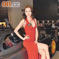 香車美人，熊黛林打扮性感出席Pagani活動。	資料圖片