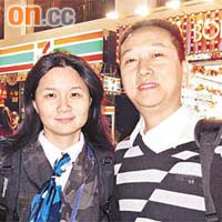 深圳旅客李小姐（左）批評港府辦東亞運宣傳不足。