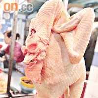當局仍未決定會否放寬內地活雞進口量，雞價冬至前勢急升。