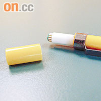 巿面上不少學生使用的筆均有筆蓋。