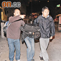 聲稱爬渠回家入錯屋的醉漢被帶署。