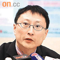曾浩輝呼籲家長盡快為子女預約接種疫苗。