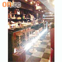 季詩傑在耀華街的酒吧剛於九月尾裝修竣工。	互聯網