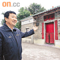 鄧根年說，洪聖宮建於明朝，有近四百年歷史。