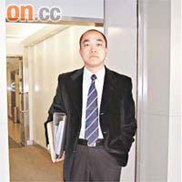 法醫劉明輝昨出庭講述死者致命原因。
