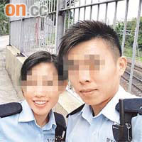 當值期間拍照自娛的兩名男女軍裝警員，已被紀律處分。	資料圖片